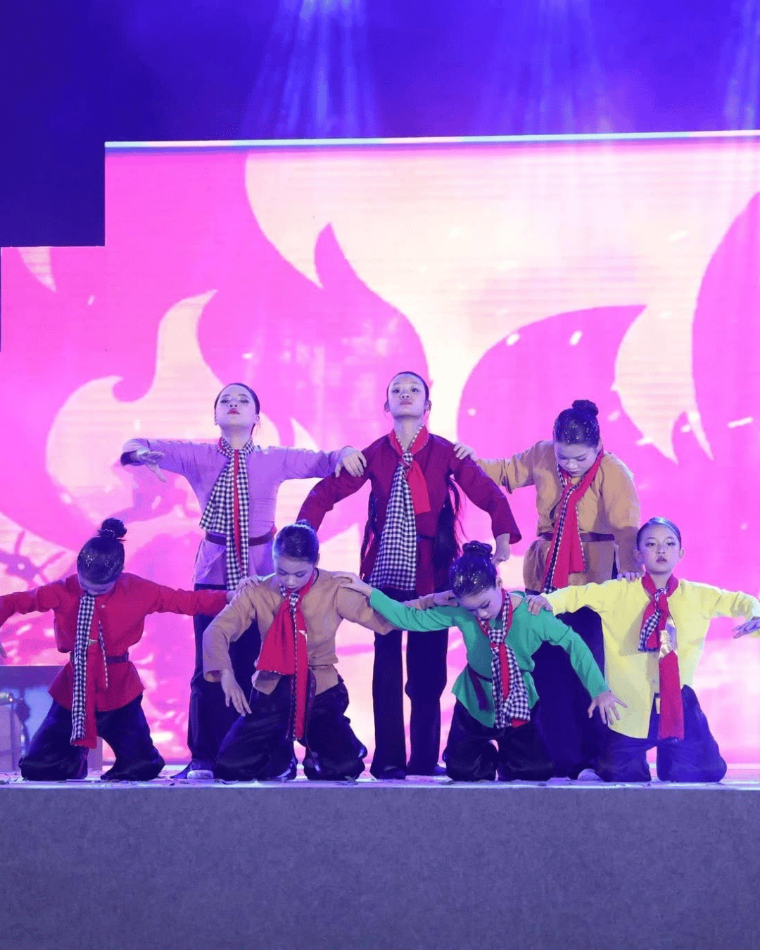 tasco-mall-dong-hanh-cung-ngay-hoi-viet-hung-toa-sang